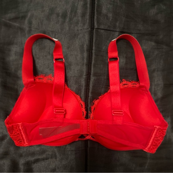 Victoria's Secret Very Sexy Push-Up Bra